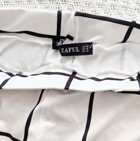 Zaful White Black Plaid Leggings, size 10 LG, NWOT - Picture 5 of 11